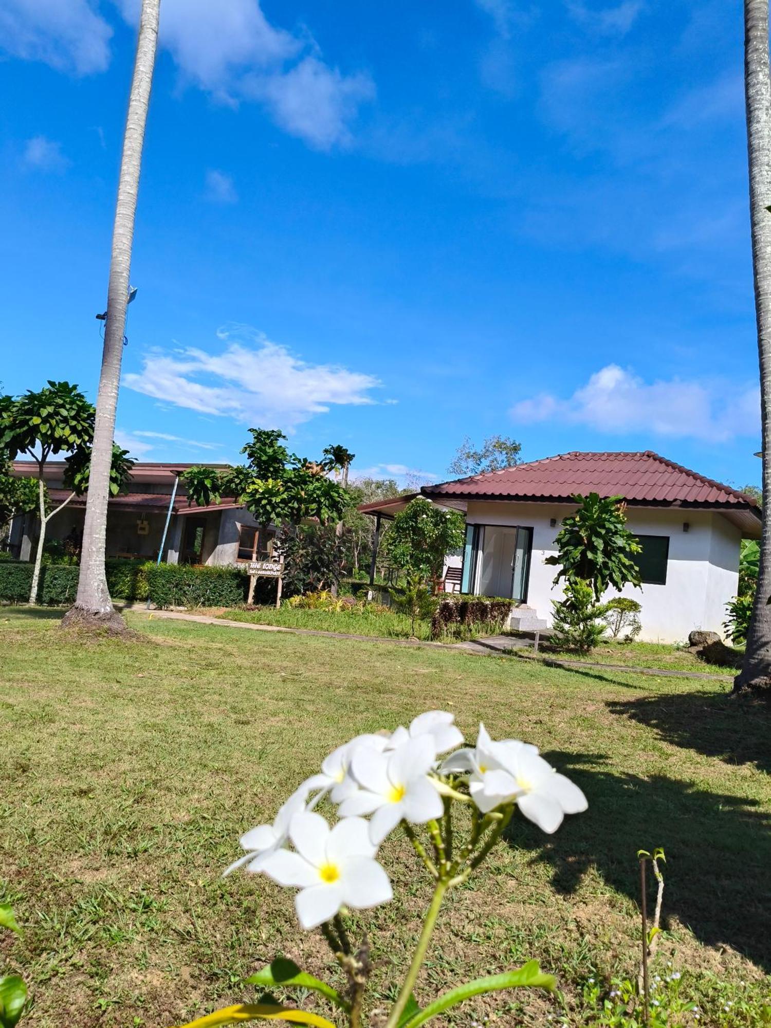 The Lodge At Koh Kood Ko Kut ภายนอก รูปภาพ