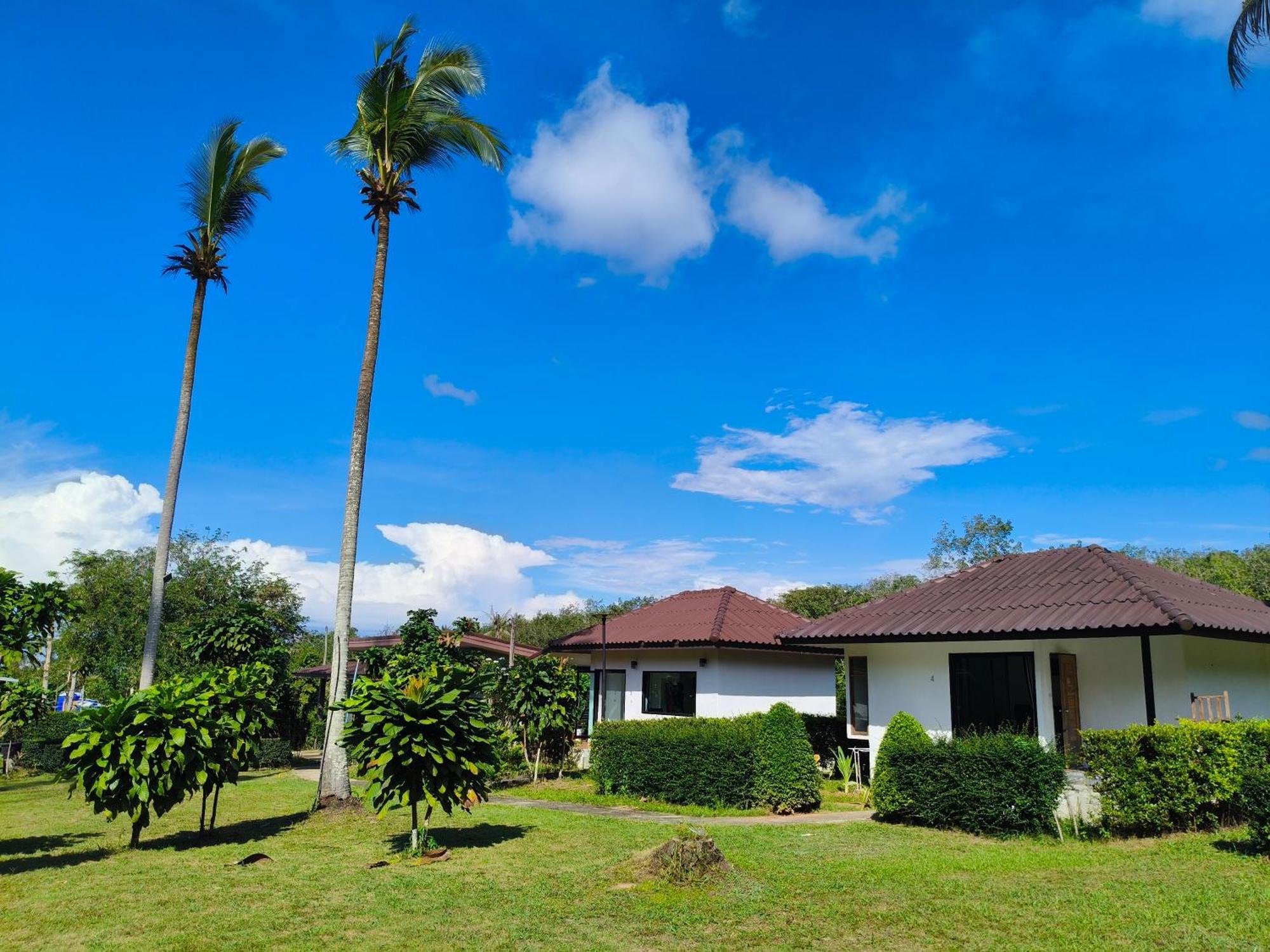 The Lodge At Koh Kood Ko Kut ภายนอก รูปภาพ