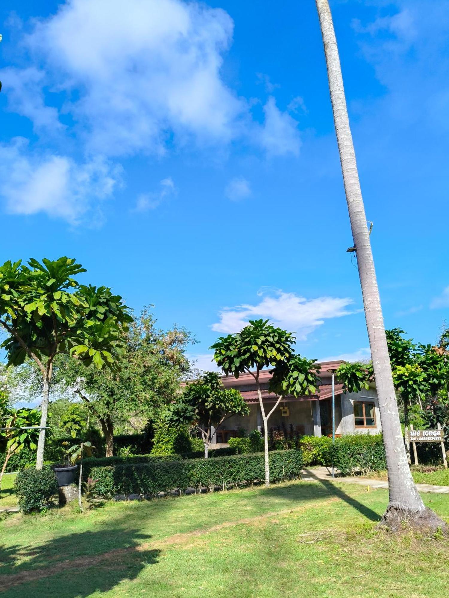 The Lodge At Koh Kood Ko Kut ภายนอก รูปภาพ