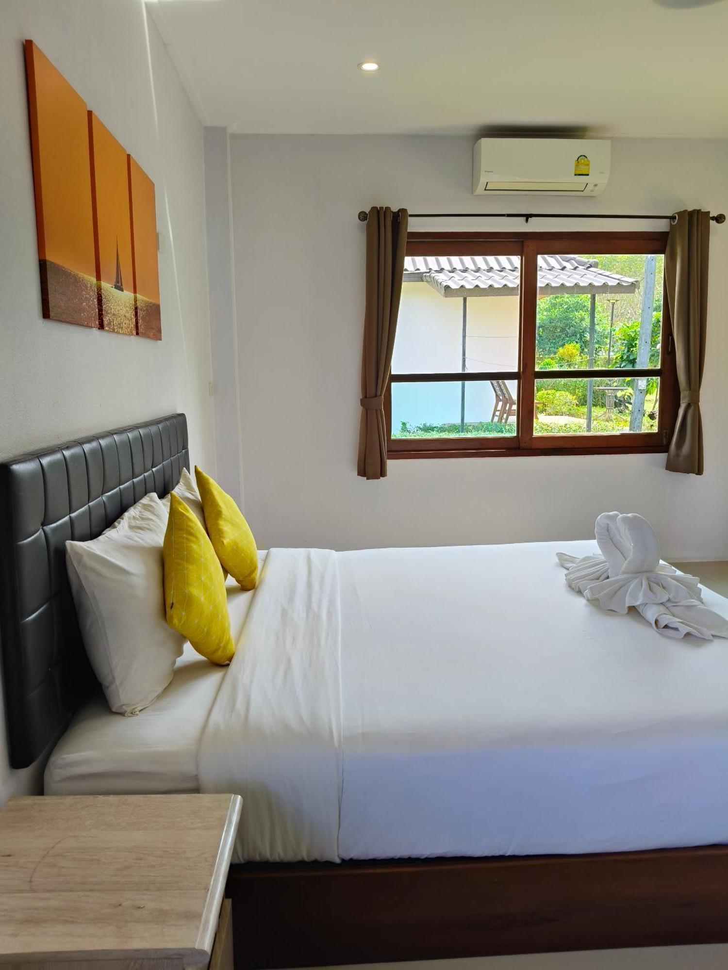 The Lodge At Koh Kood Ko Kut ภายนอก รูปภาพ