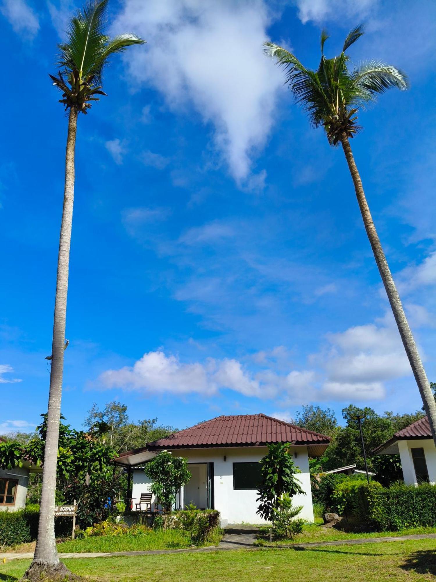 The Lodge At Koh Kood Ko Kut ภายนอก รูปภาพ